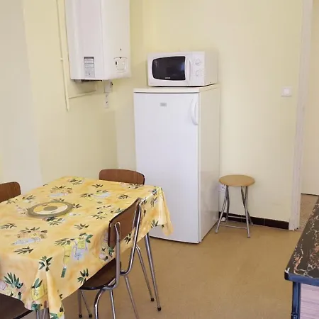 Apartamento Frejus, 1 Piece, 4 Personnes - Fr-1-466-45